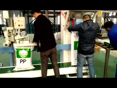 de plastic machine van de korrelverpakking, de houten machine van het korrelin zakken doen